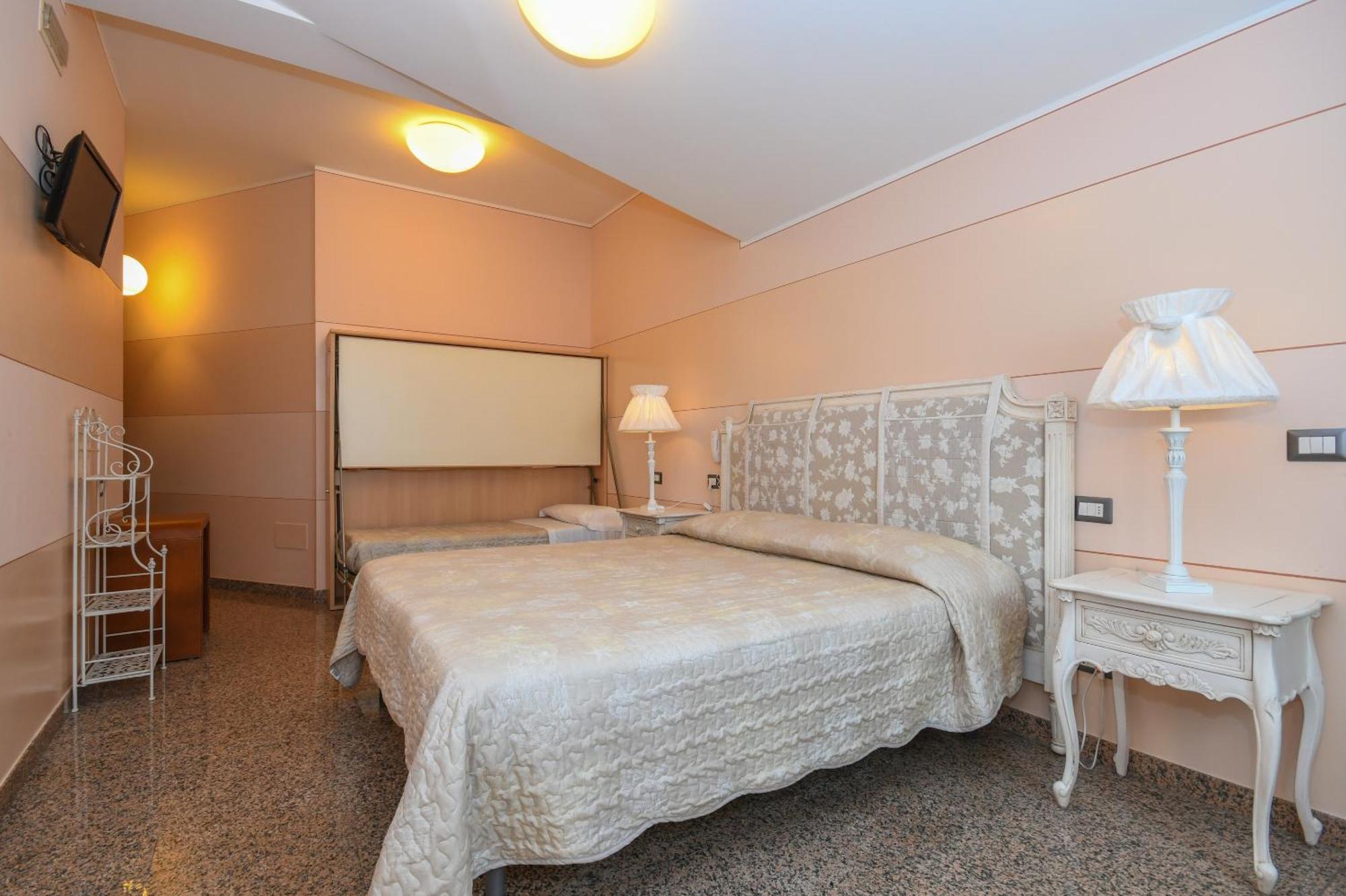 סירמיונה B&B America מראה חיצוני תמונה