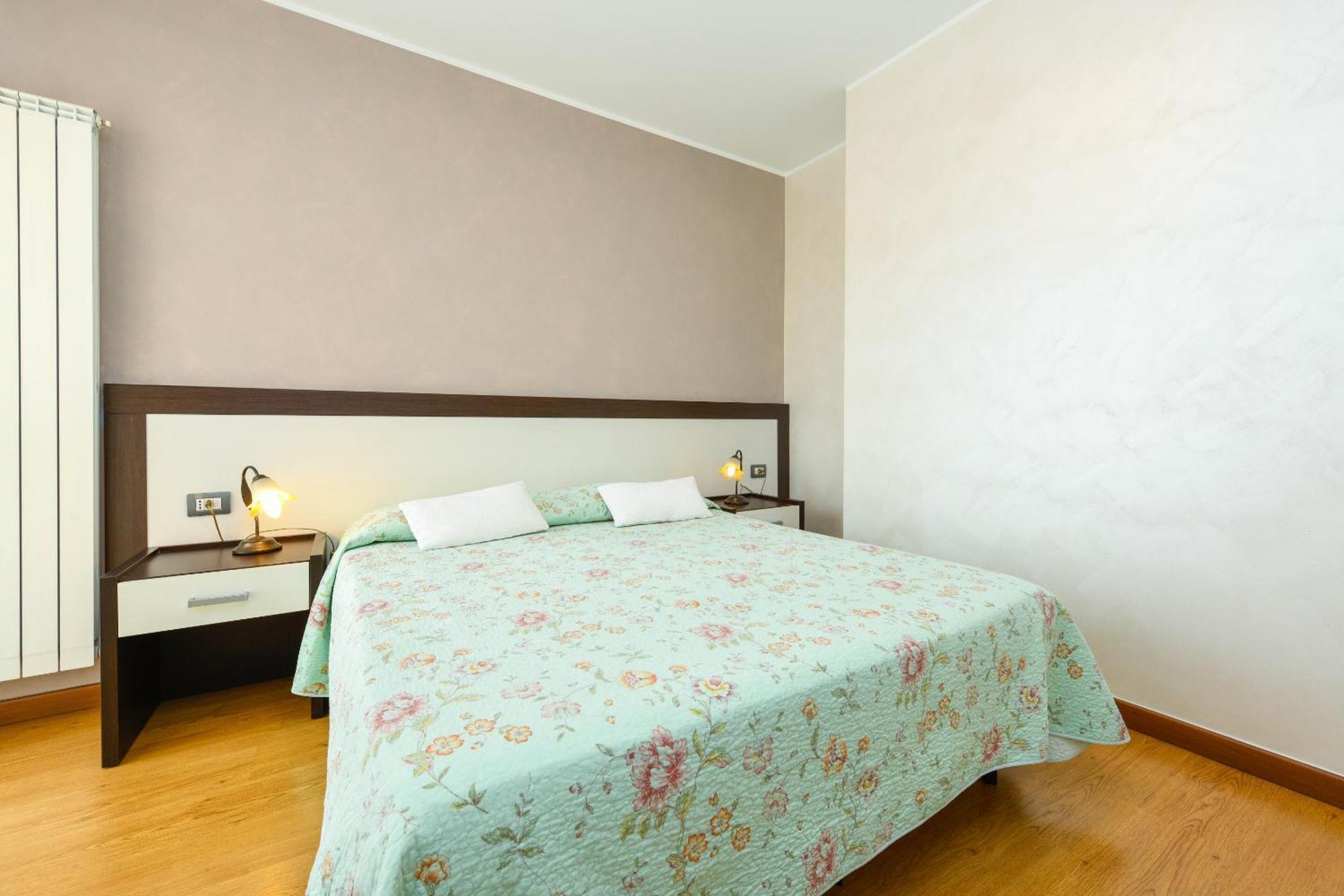 סירמיונה B&B America חדר תמונה