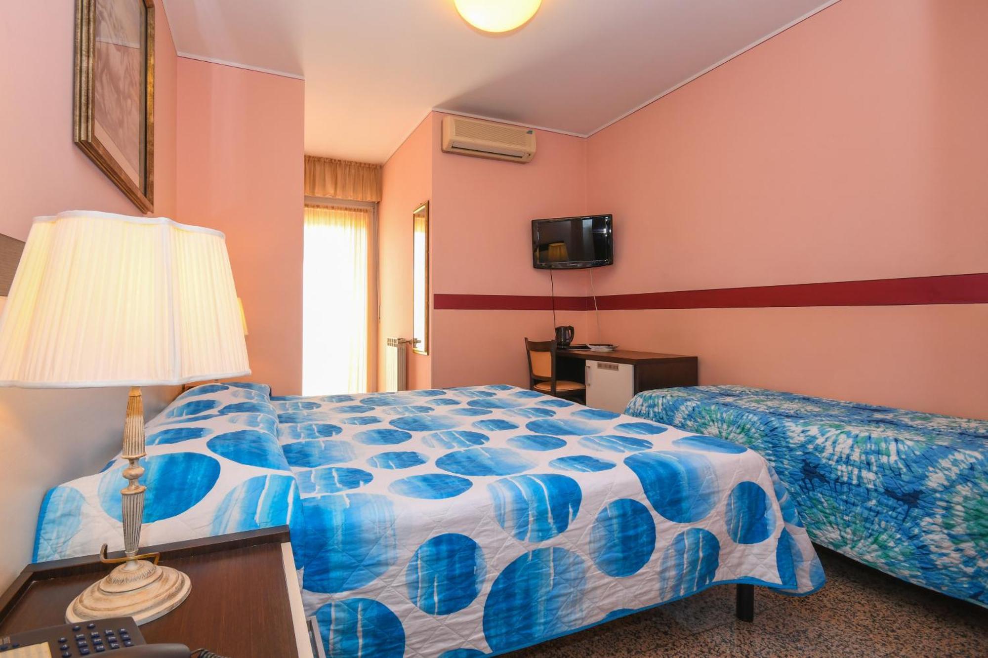 סירמיונה B&B America חדר תמונה