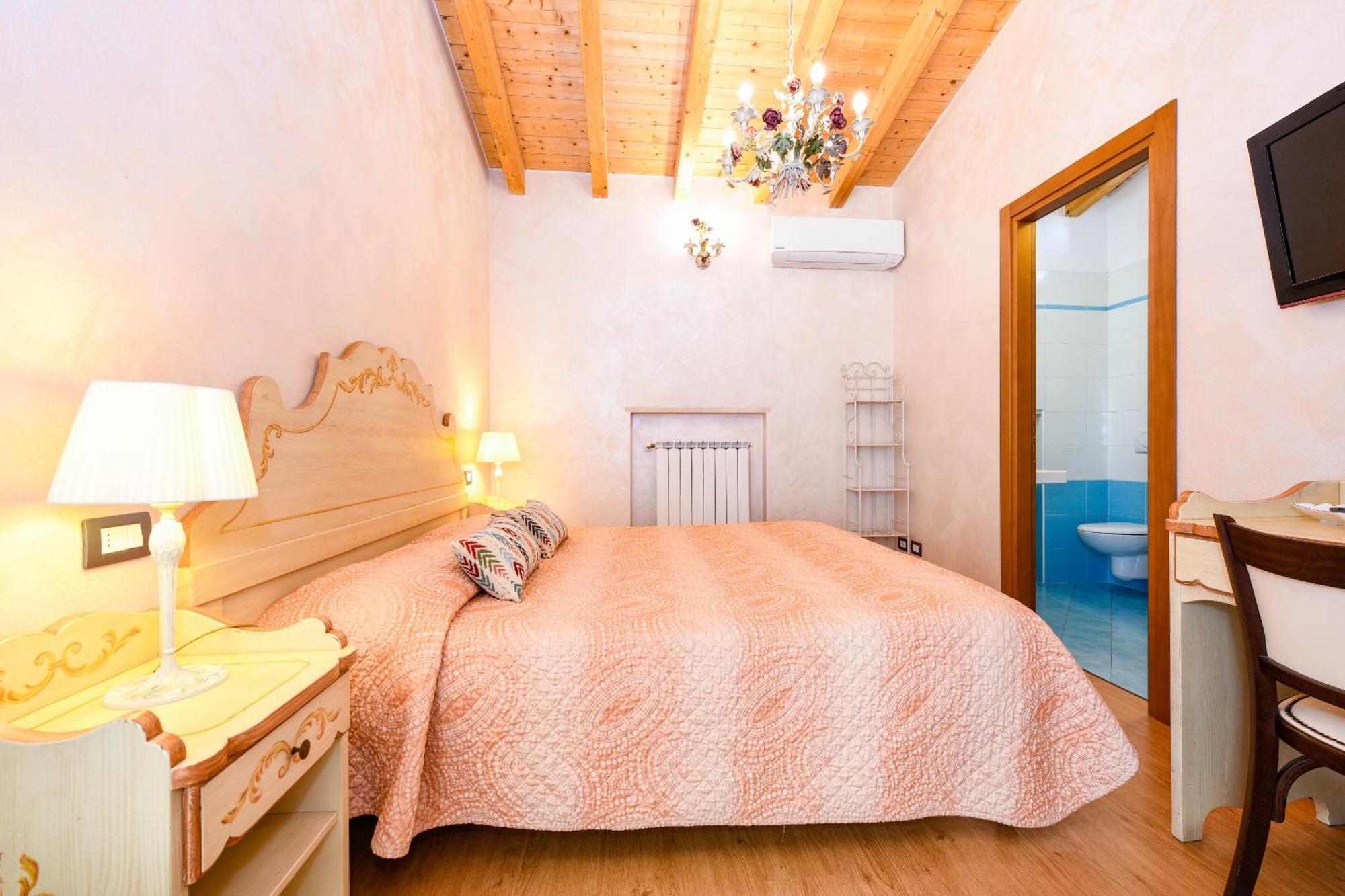 סירמיונה B&B America חדר תמונה